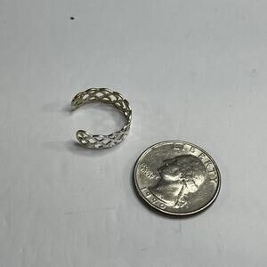 Toe ring silver tone fashion costume simple jewelry adjustable size